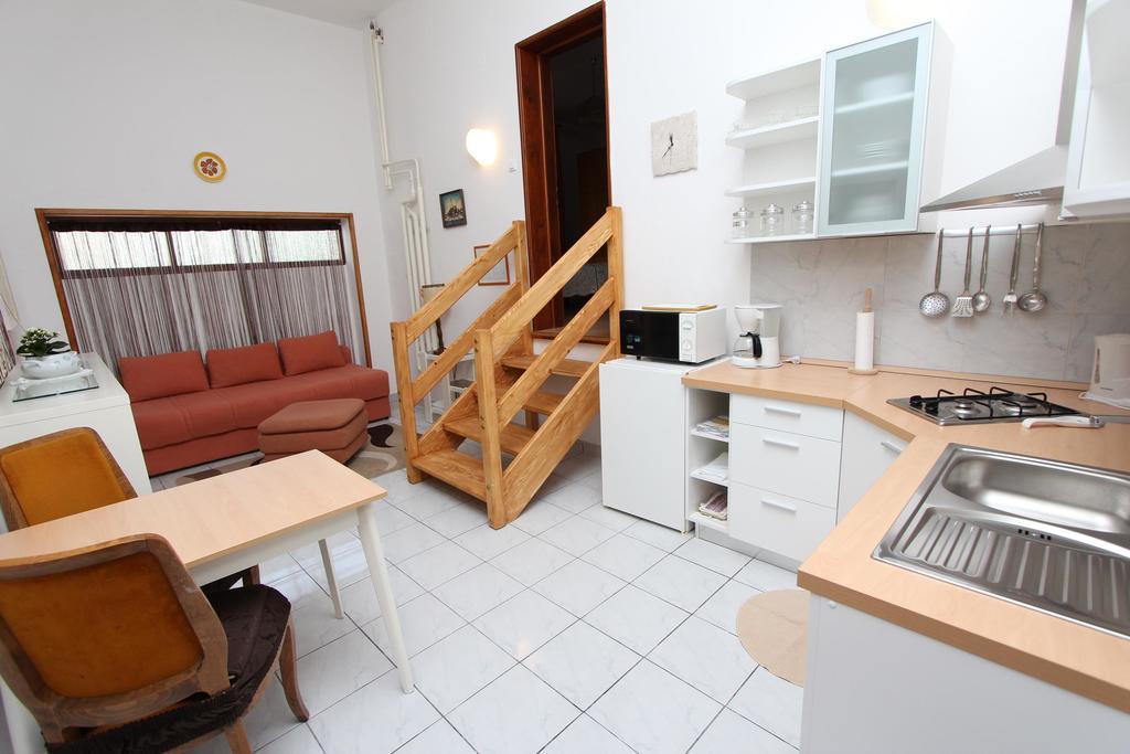 Apartments Goga Rovinj Bagian luar foto